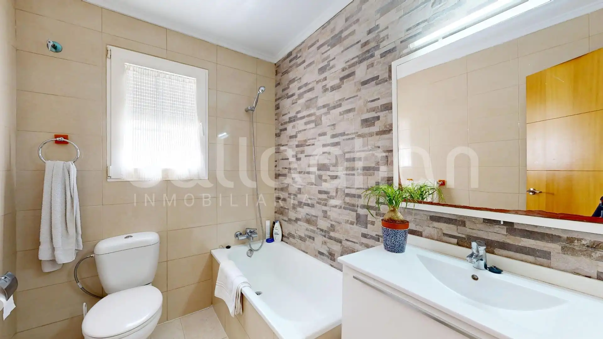 Piso en venta en Rocafort