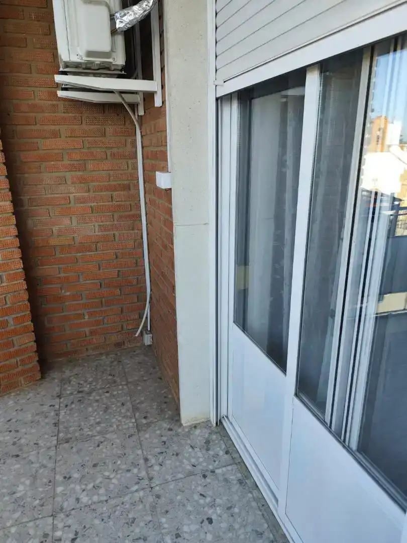 Terrasse von Wohnung zur Miete in Almodóvar del Campo mit Klimaanlage, Ofen und Waschmaschine