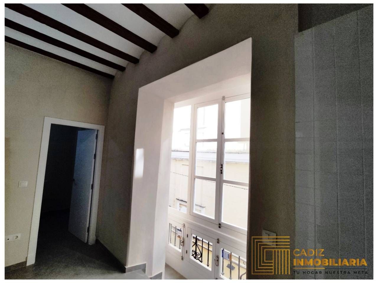 Piso de alquiler en La Caleta - La Viña