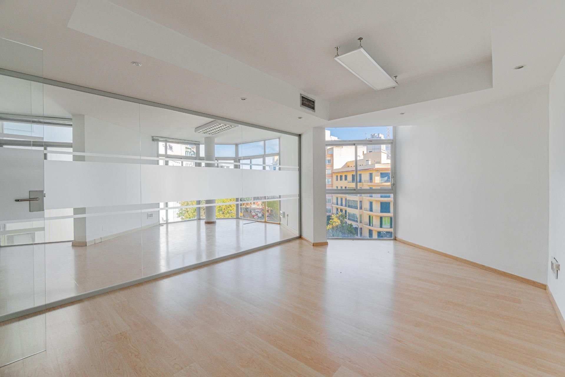 Office to rent in Avenida d'Alexandre Rosselló, 15, El Mercat, Centre