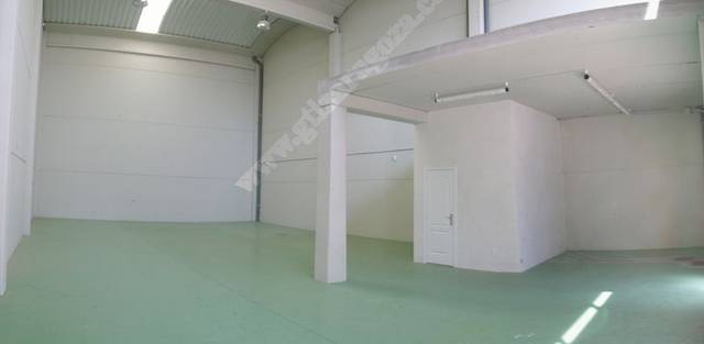 Nave industrial en Venta en CALLE ONTINA  en Cartuja Baja