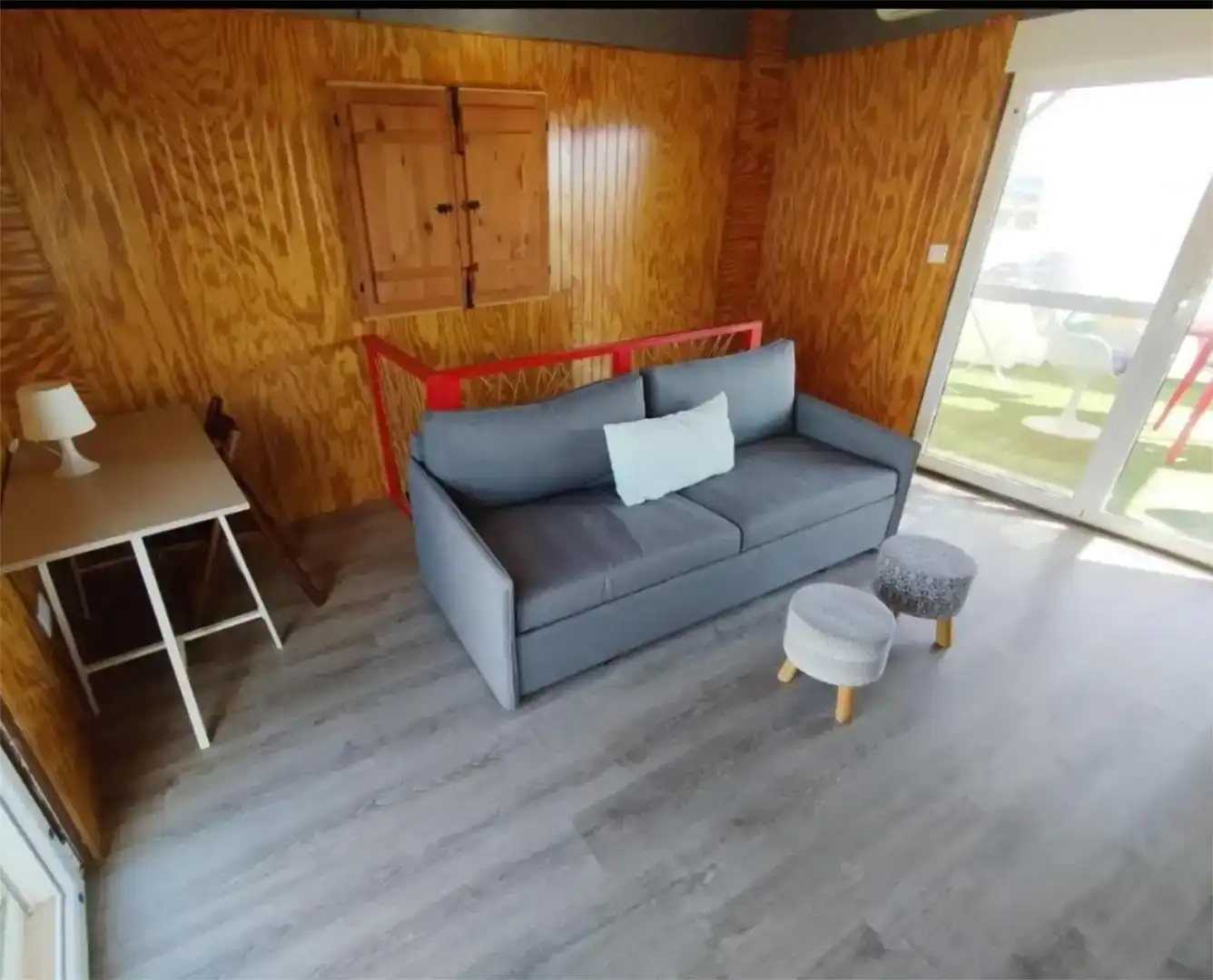 Sala d'estar de Casa adosada de lloguer en Villar del Arzobispo amb Aire condicionat, Parquet i Moblat