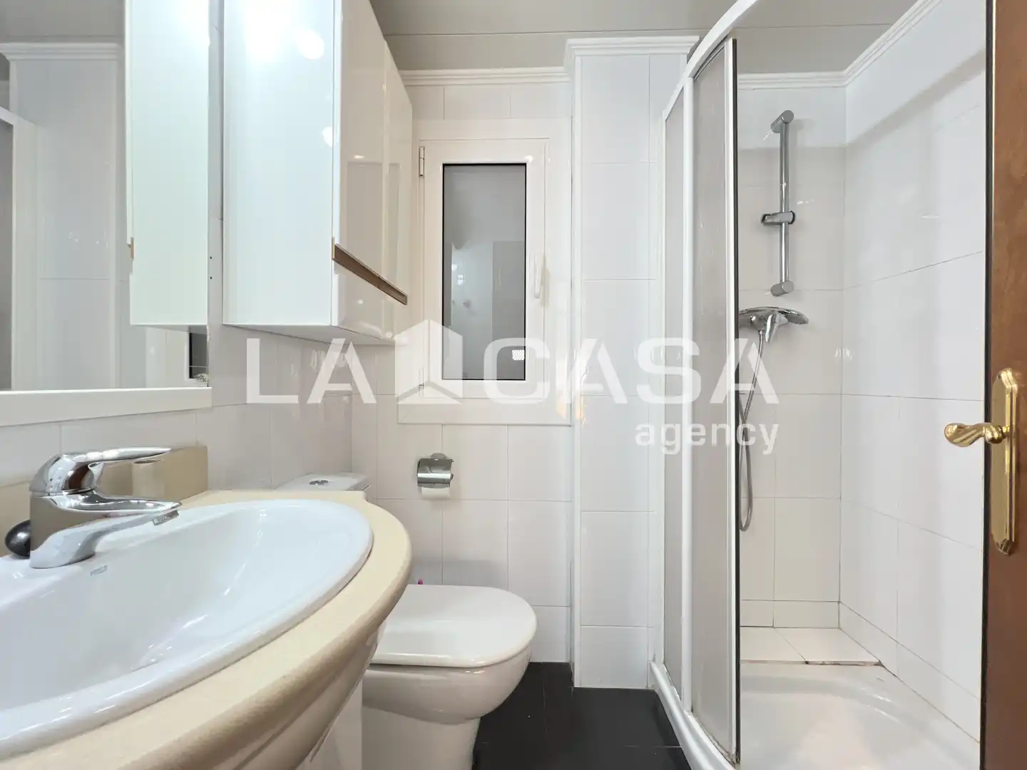 Bathroom of Flat for sale in Badalona  with Balcony