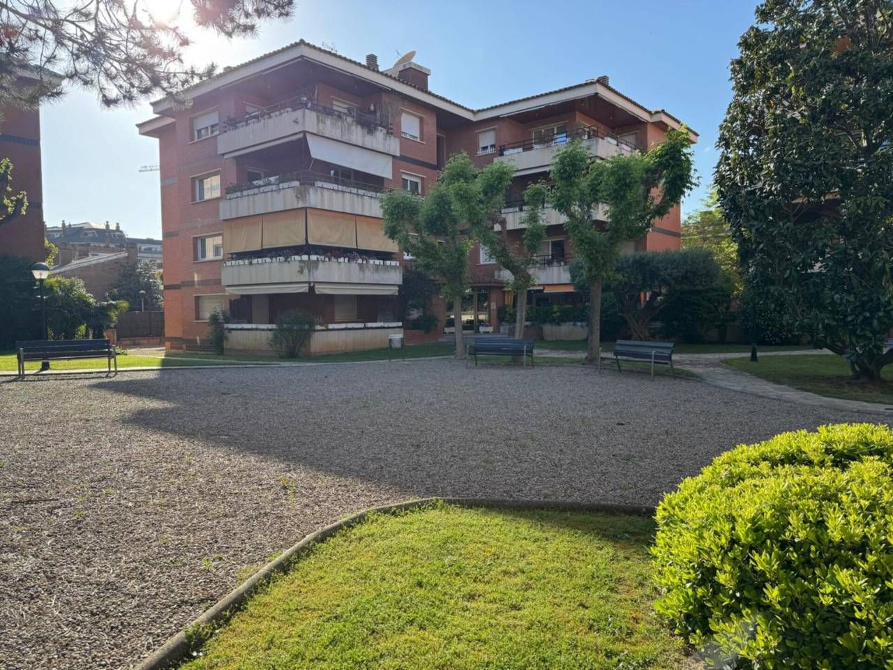 Vista exterior de Piso en venta en Sant Cugat del Vallès con Calefacción, Parquet y Terraza