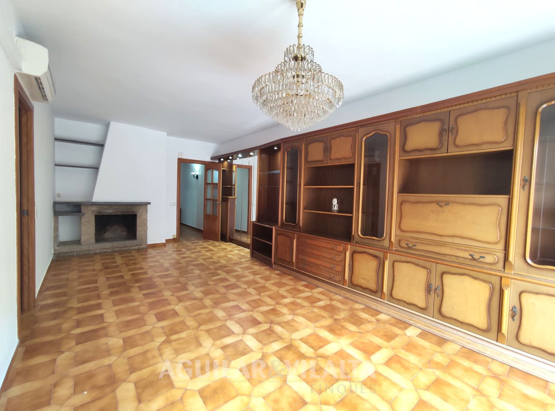 Living room of Flat for sale in Granollers  with Air Conditioner, Heating and Storage room