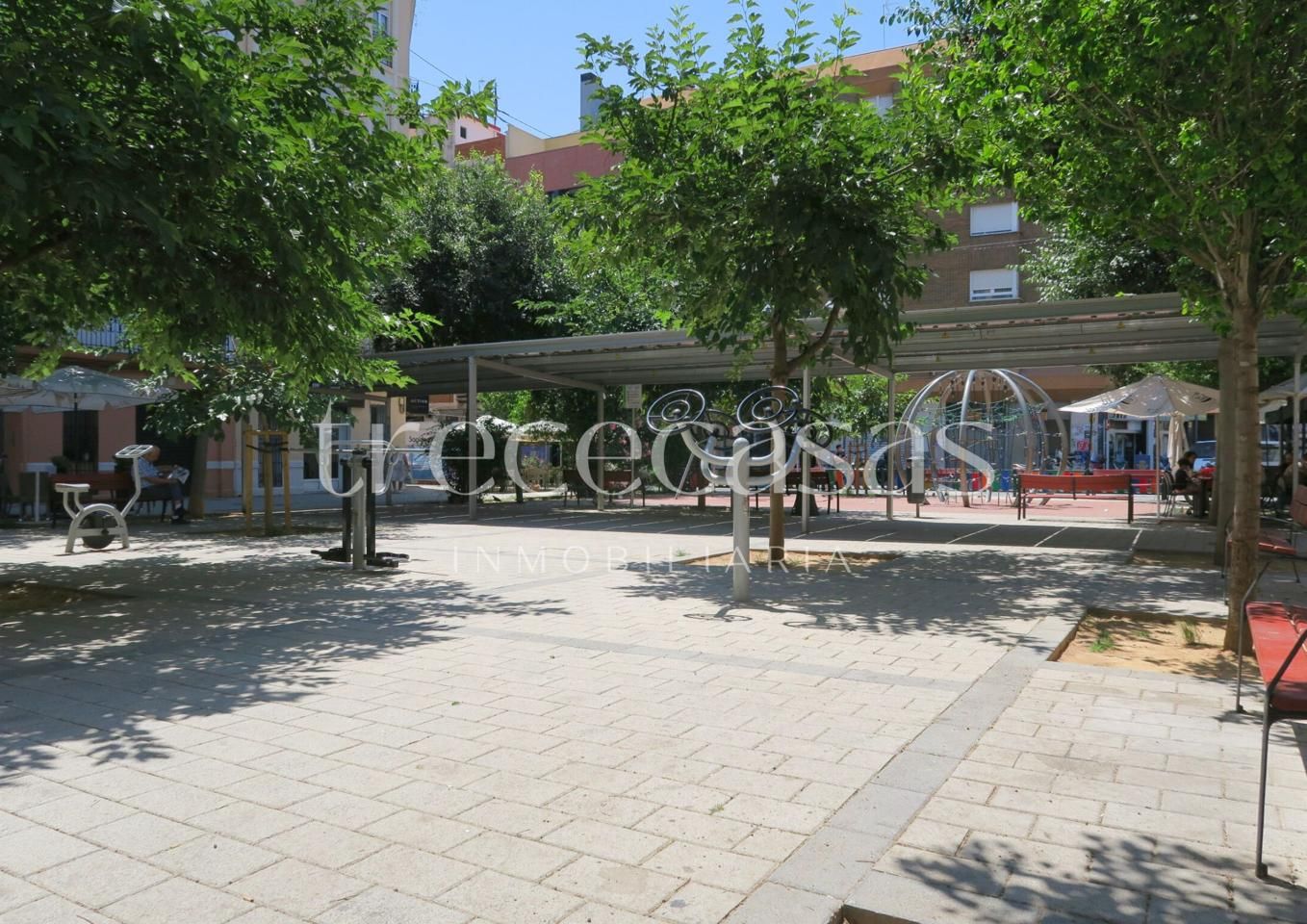 Exterior view of Planta baja for sale in  Valencia Capital  with Terrace and Furnished