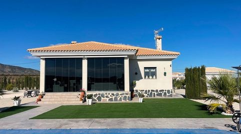 VILLAS DE OBRA NUEVA EN PINOSOPuede elegir villas con toques tradicionales espantildeoles o acabados super modernos, luminosos y l