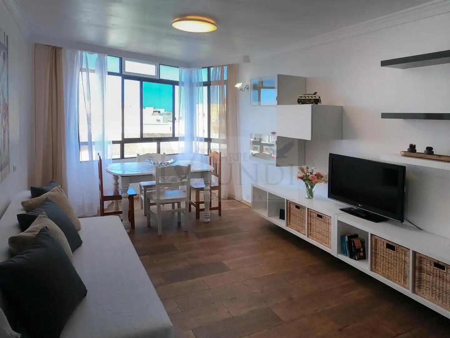 Sala d'estar de Apartament en venda en La Oliva amb Terrassa i Moblat