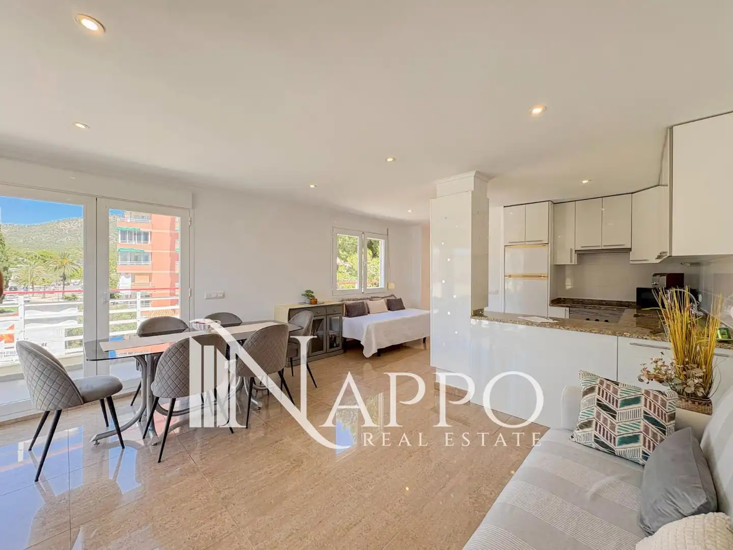 Vista exterior de Ático en venta en Calvià con Aire acondicionado, Calefacción y Terraza