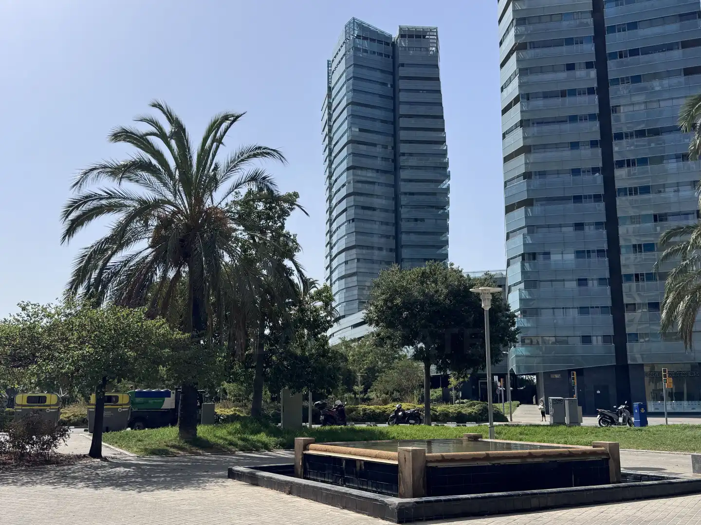 Exterior view of Flat for rent in Barcelona