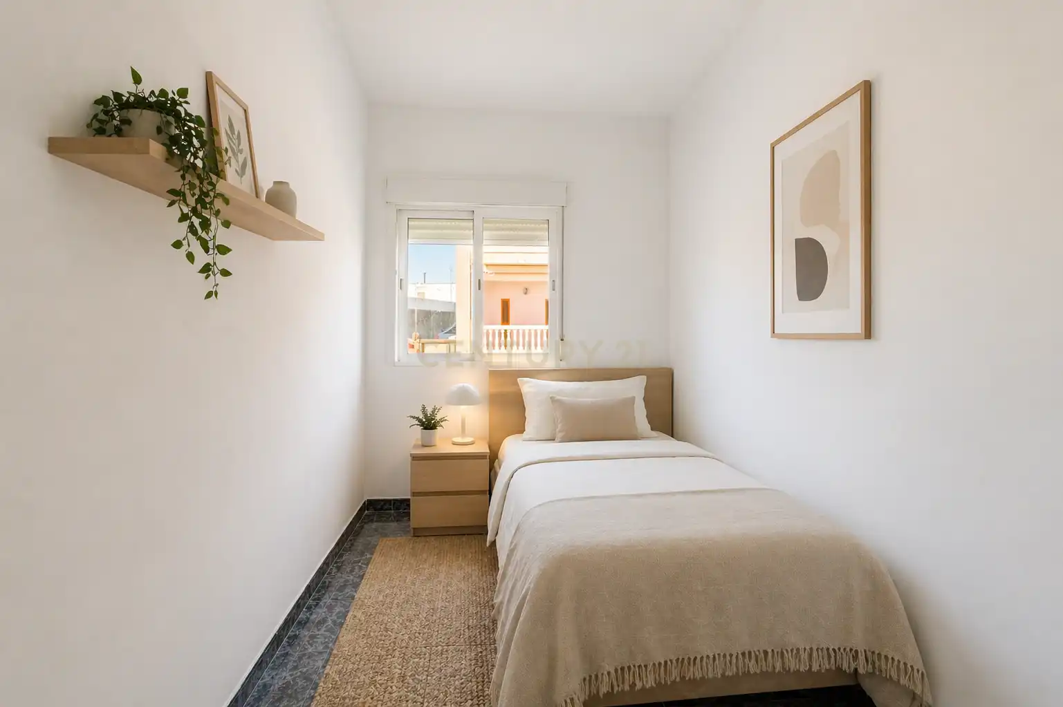 Habitación de Piso en venta en Sollana con Balcón