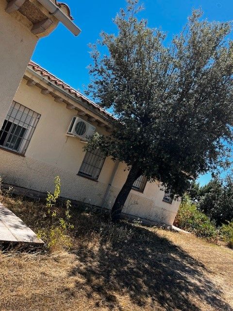 Vista exterior de Casa o xalet en venda en Nombela amb Aire condicionat, Calefacció i Jardí privat