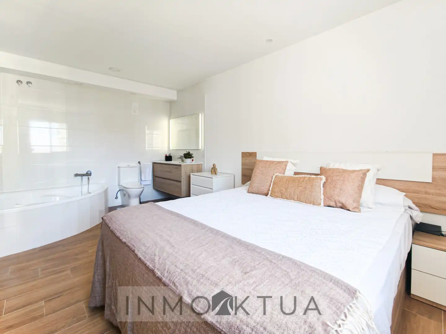 Habitación de Piso en venta en El Retiro - Parque Atlántico - Ronda este