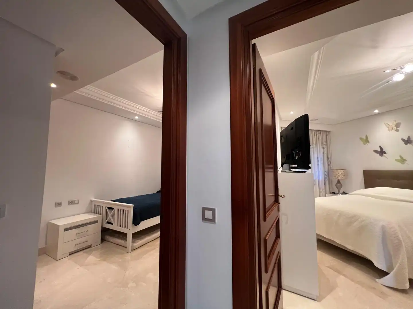 Flat for sale in Estepona  with Air Conditioner, Private garden and Terrace