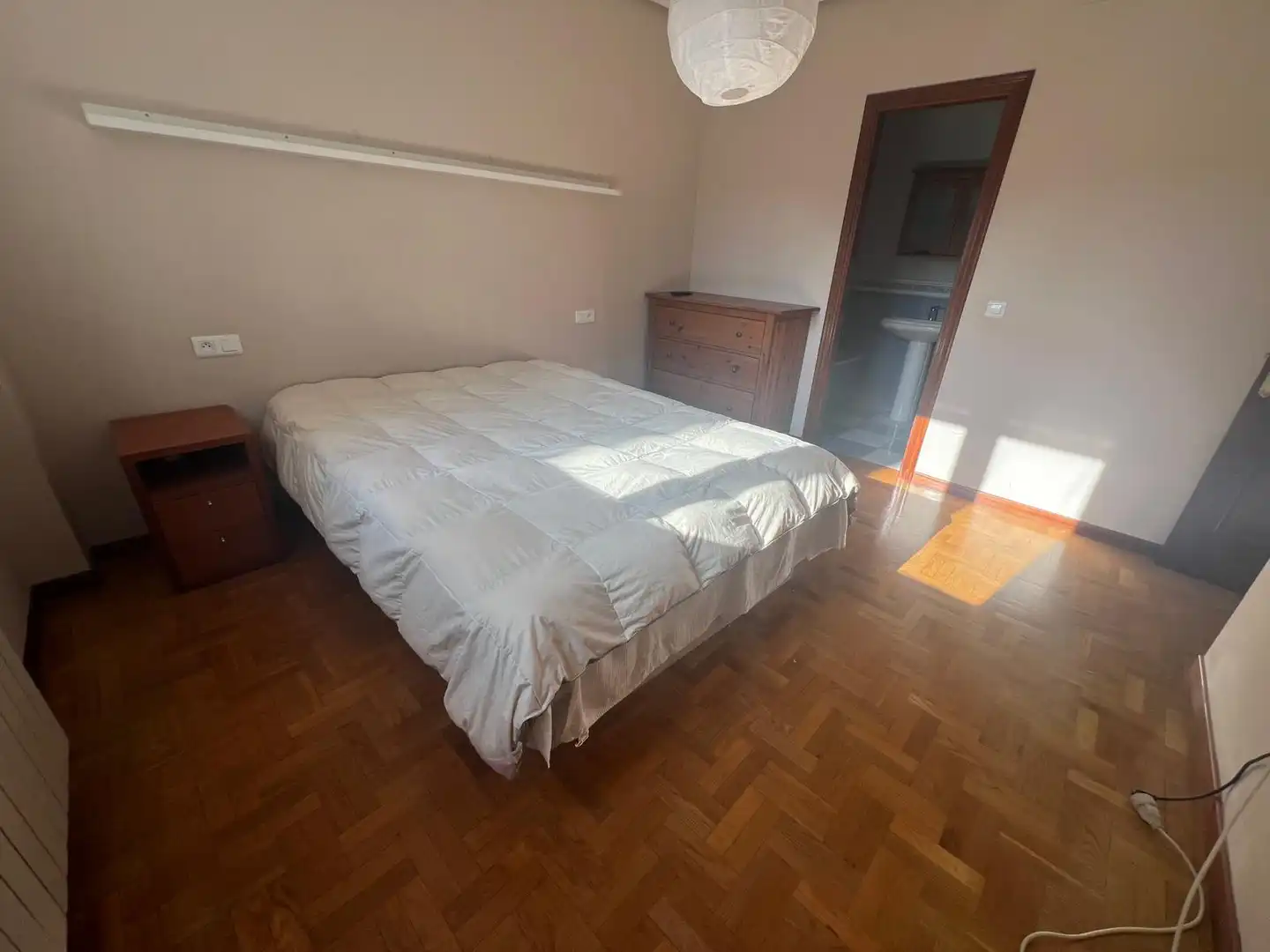 Habitación de Piso en venta en Gijón  con Calefacción, Horno y Lavadora