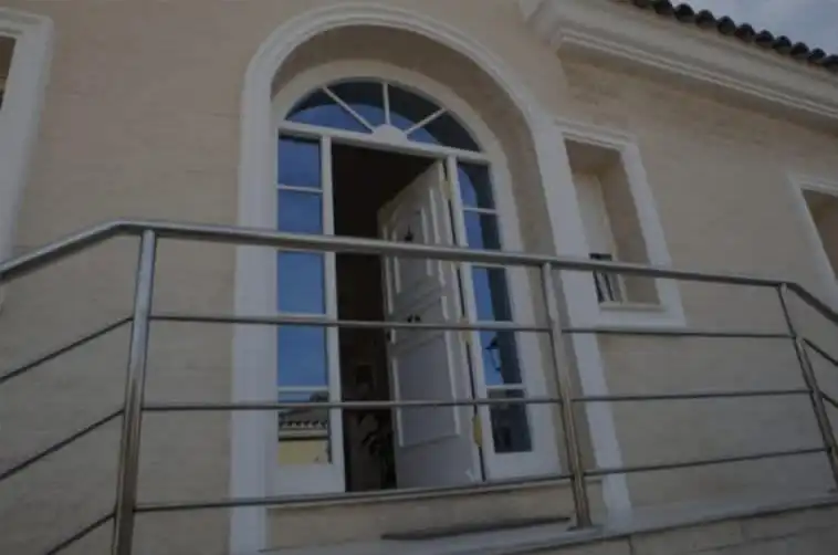 Vista exterior de Casa o chalet en venta en Los Barrios con Aire acondicionado, Calefacción y Jardín privado