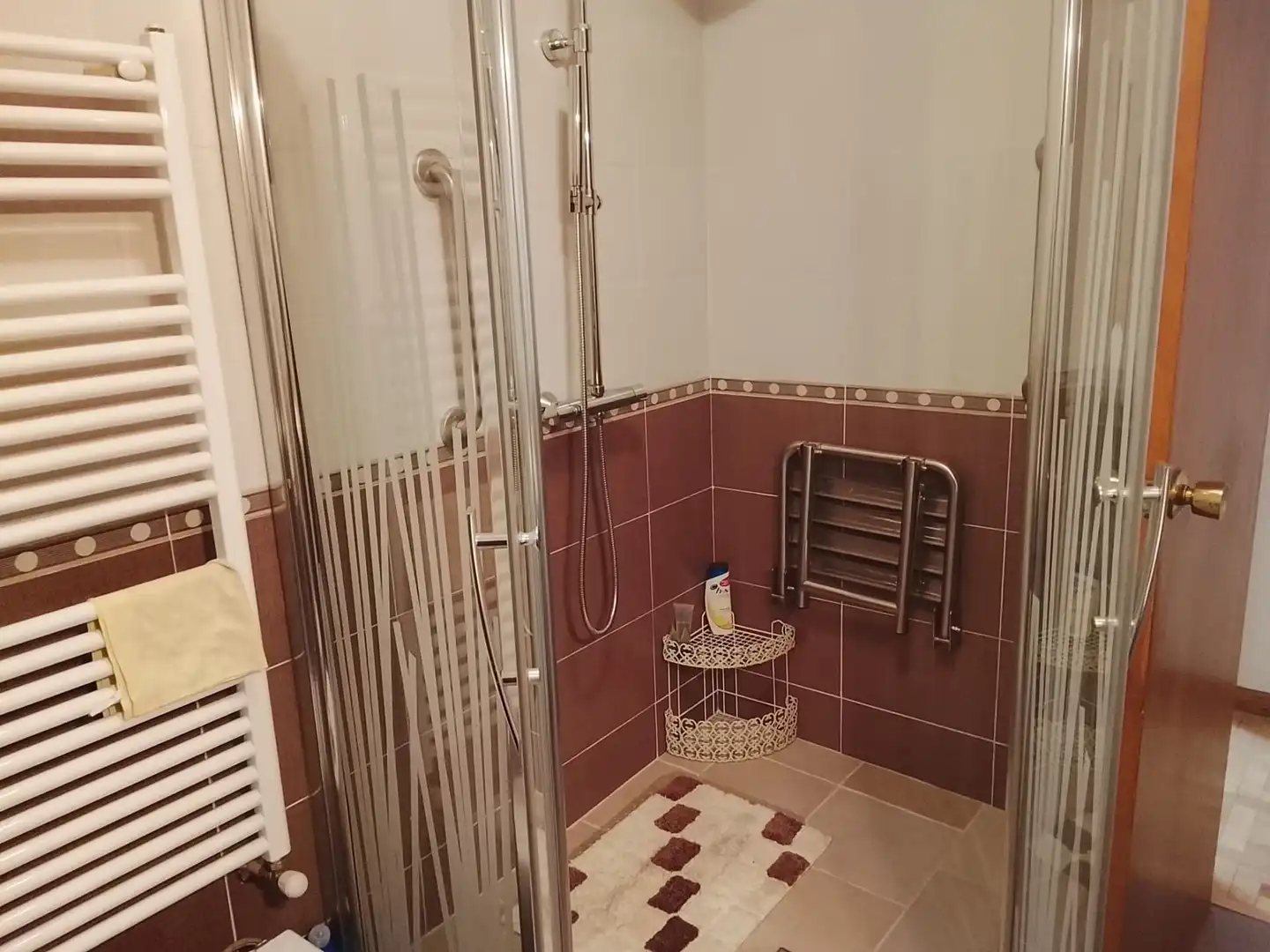 Badezimmer von Wohnung zum Verkauf in El Hoyo de Pinares  mit Heizung, Terrasse und Abstellraum