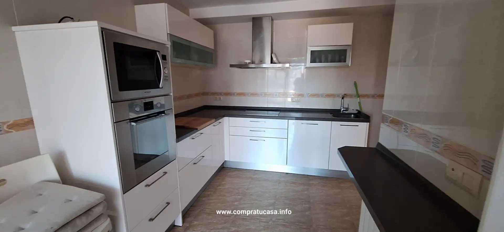 Casa adosada en venta en Calle MISTRAL, Encinillas