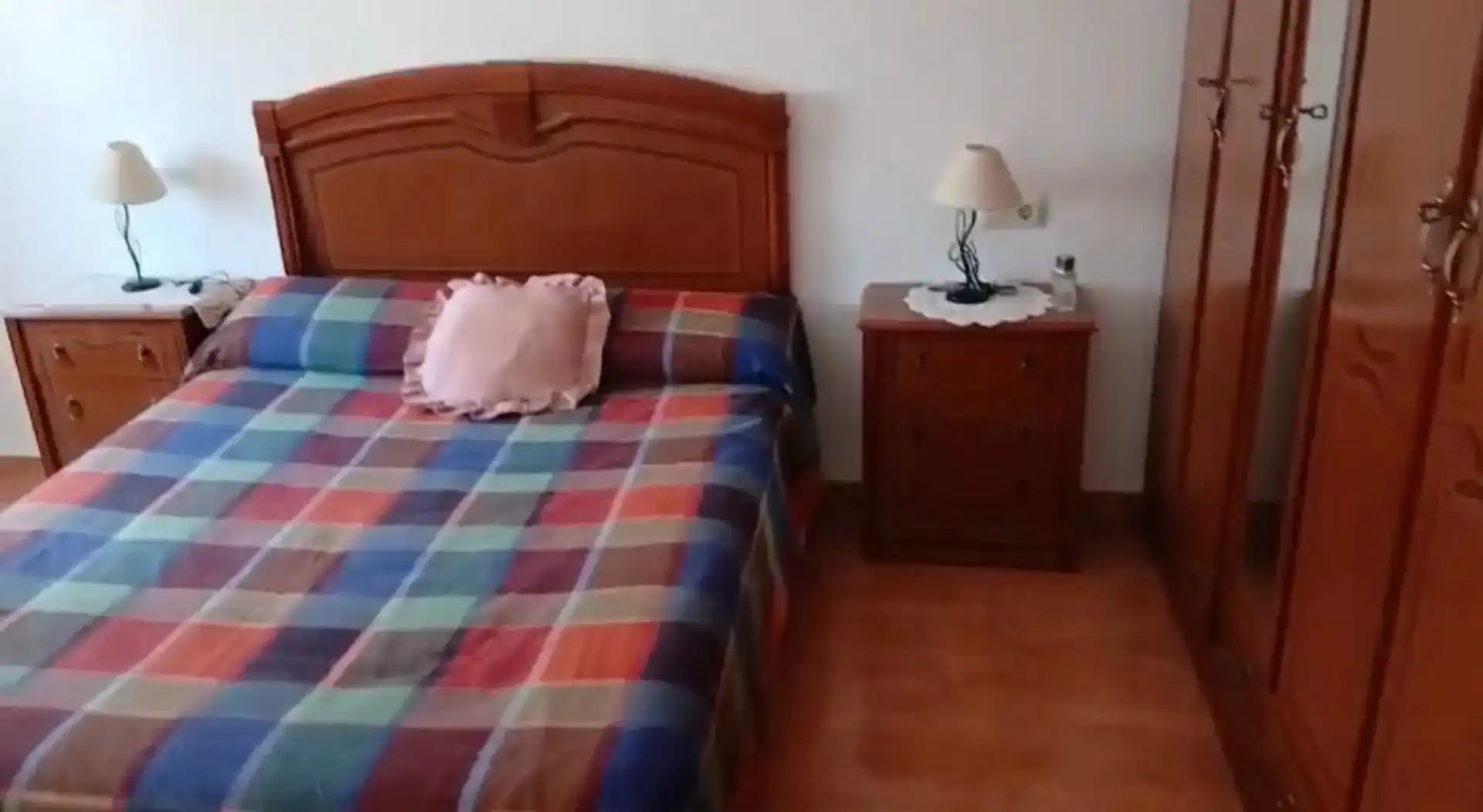 Habitación de Planta baja en venta en Santa Elena con Aire acondicionado, Trastero y Amueblado