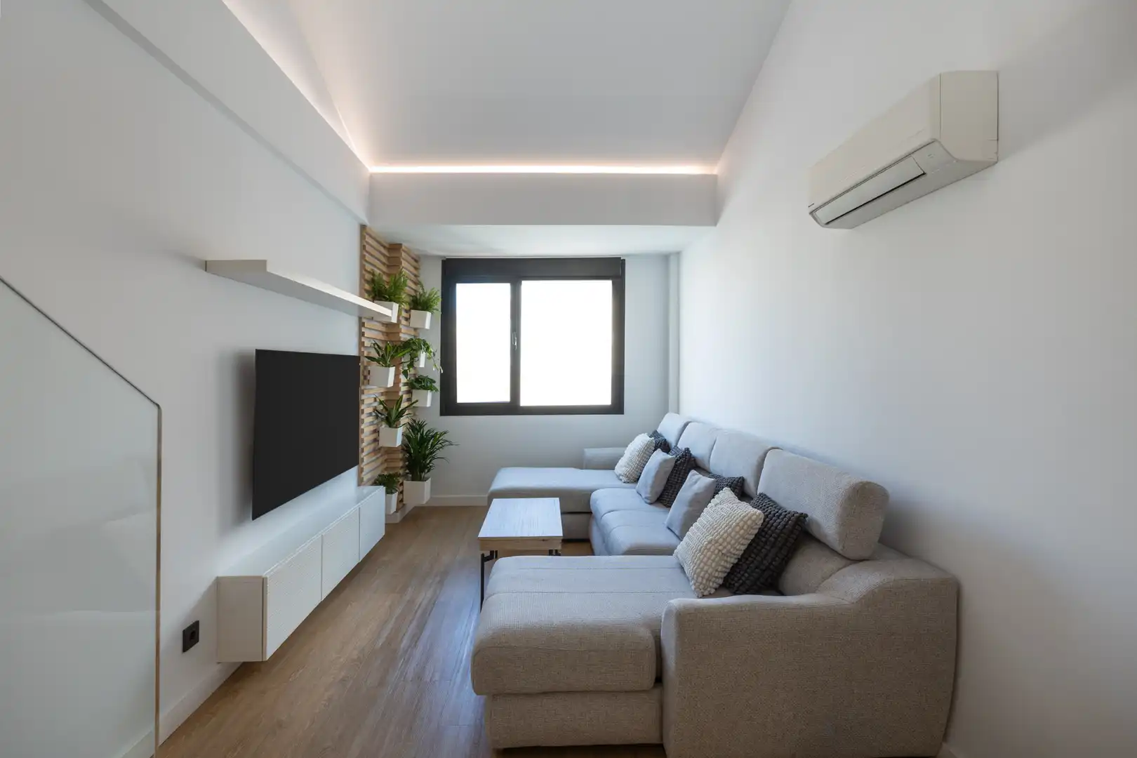 Penthouse with lift for sale in Calle Nicolás Estévanez 59