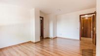 Bedroom of Flat for sale in  Madrid Capital