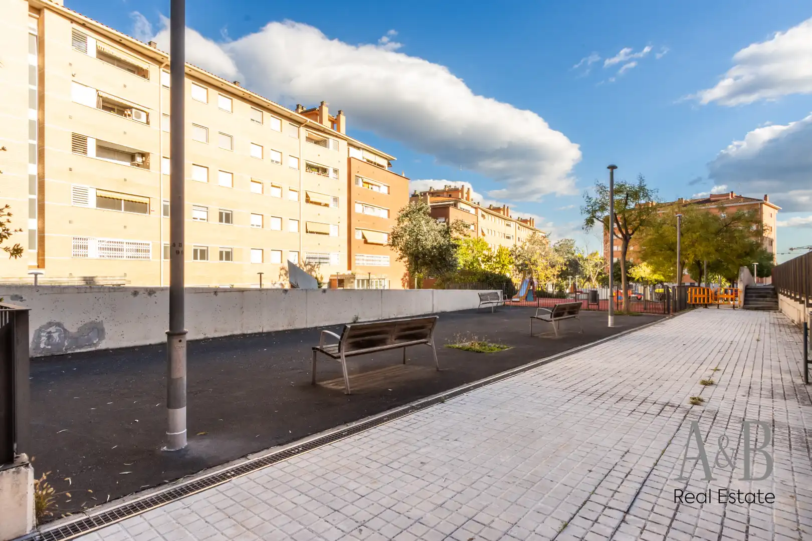 Vista exterior de Pis en venda en Can Feu - Gràcia