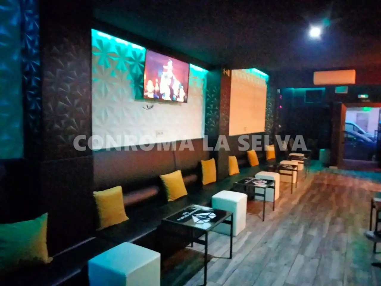 Local comercial en traspàs a Els Pins