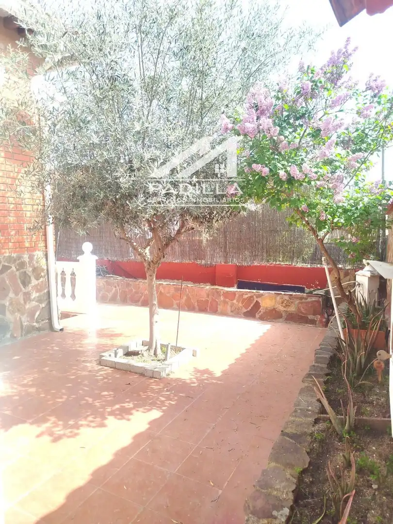 Garden of Houses for sale in Méntrida  with Air Conditioner, Heating and Swimming Pool