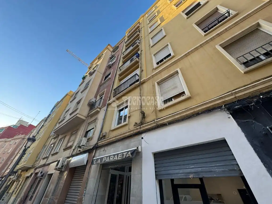 Vista exterior de Piso en venta en Valencia con Aire acondicionado y Balcón