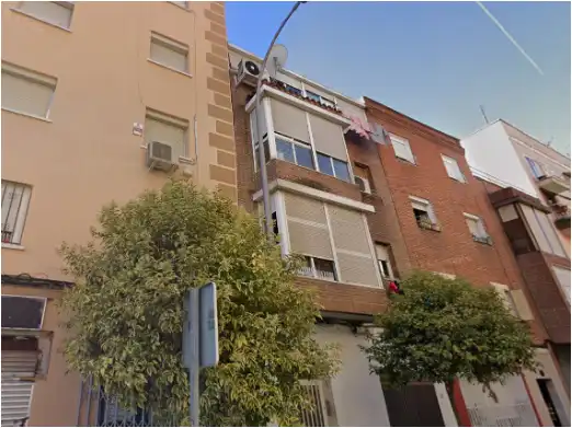 Außenansicht von Wohnung zum Verkauf in Madrid
