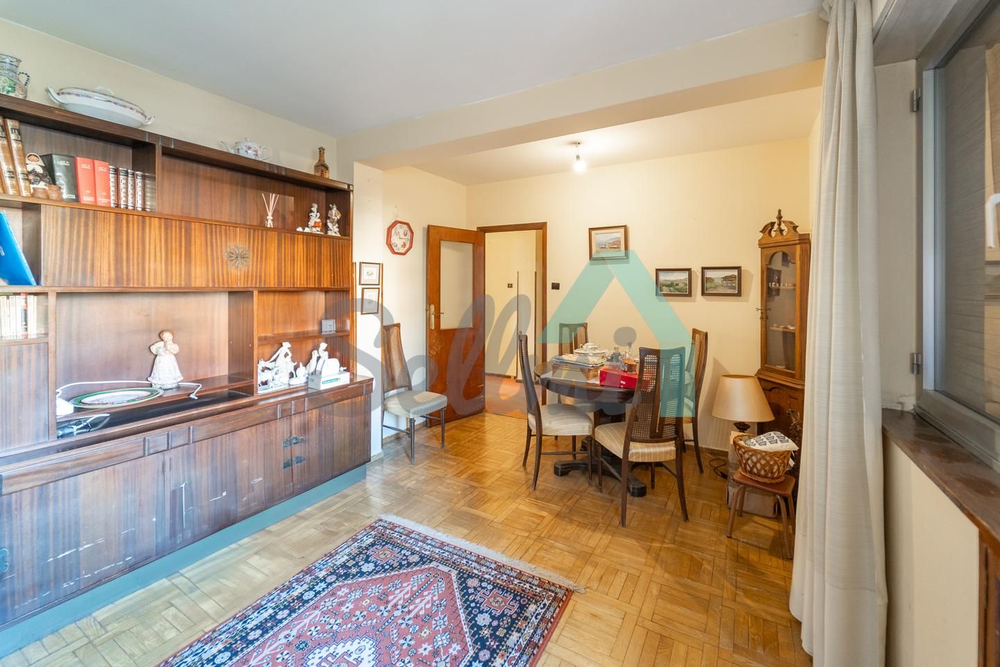 Sala d'estar de Pis en venda en Oviedo  amb Calefacció, Parquet i Terrassa