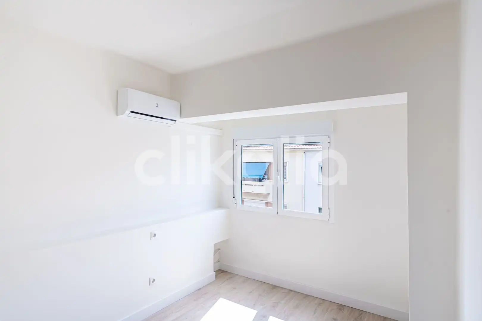 Bedroom of Flat for rent in Alicante / Alacant  with Air Conditioner