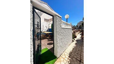 Foto 2 de Piso en venta en Calle Isla Cabrera, 8, La Regia, Orihuela