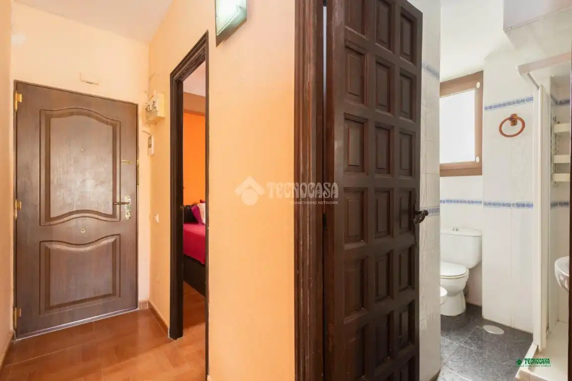 Piso en venta en Almería con Terraza