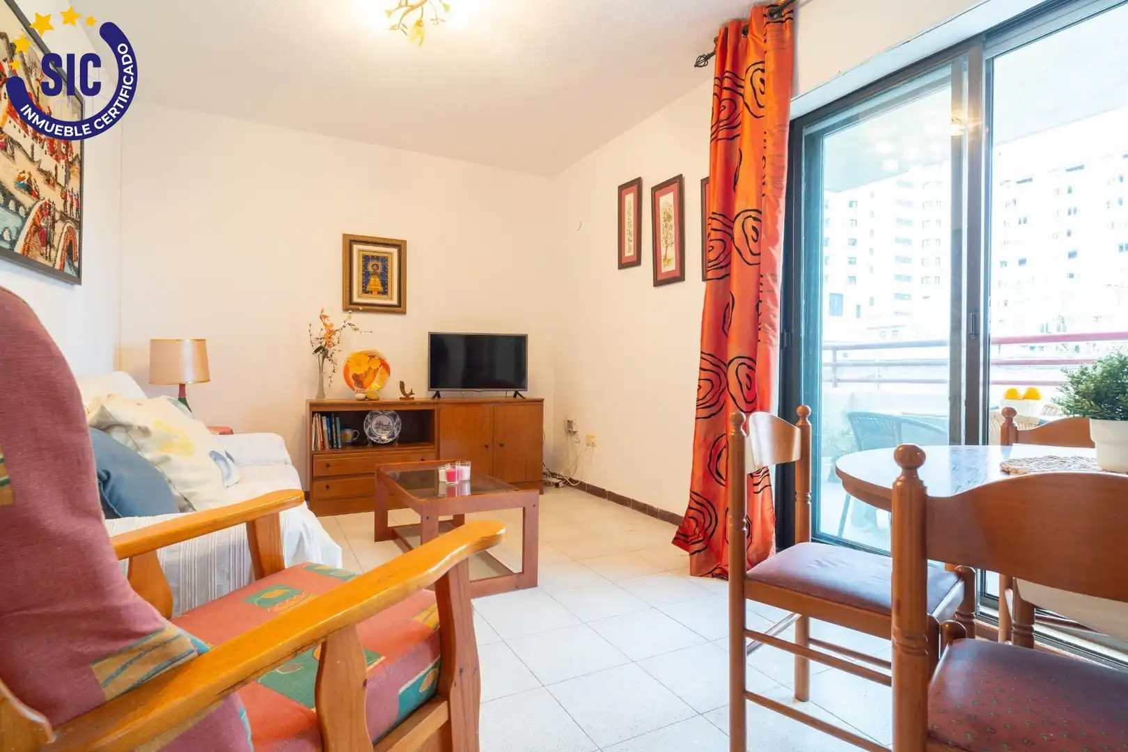 Sala d'estar de Apartament en venda en Oropesa del Mar / Orpesa amb Terrassa, Moblat i Piscina comunitària