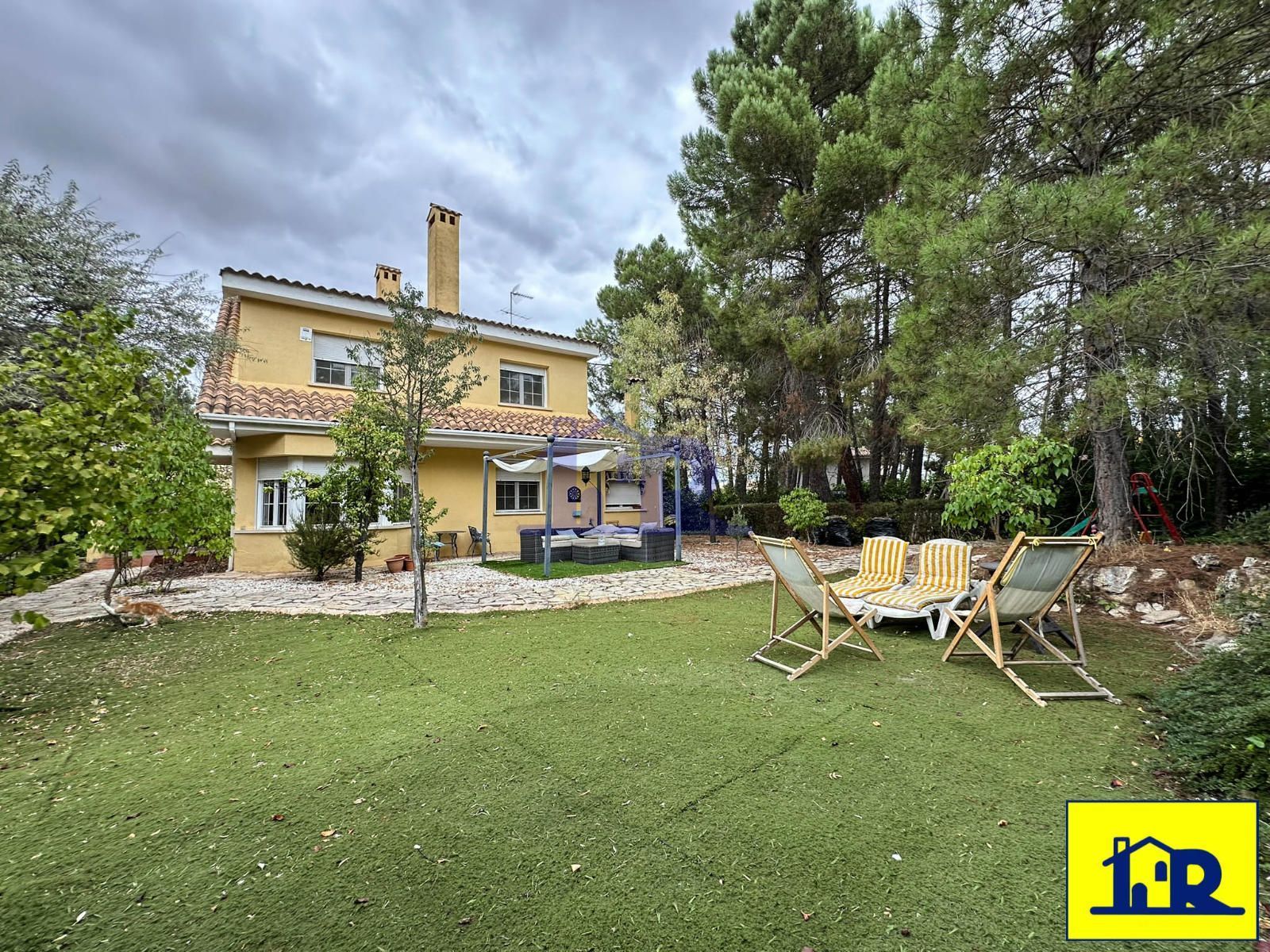 Jardí de Casa o xalet en venda en Fuentenava de Jábaga amb Calefacció, Terrassa i Traster