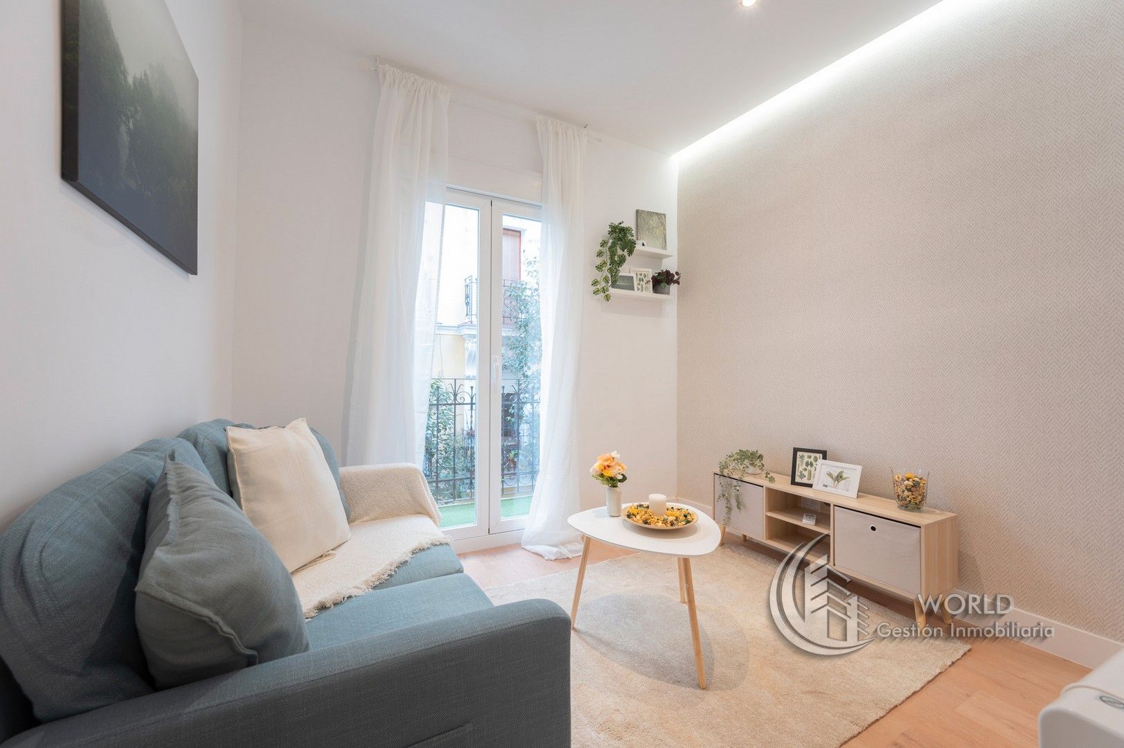 Sala d'estar de Pis en venda en  Madrid Capital amb Aire condicionat, Calefacció i Parquet