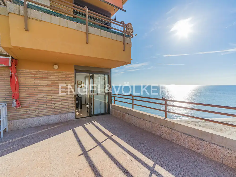 Flat with lift for sale in Avenida San Bartolome Tir 53, imagen 3
