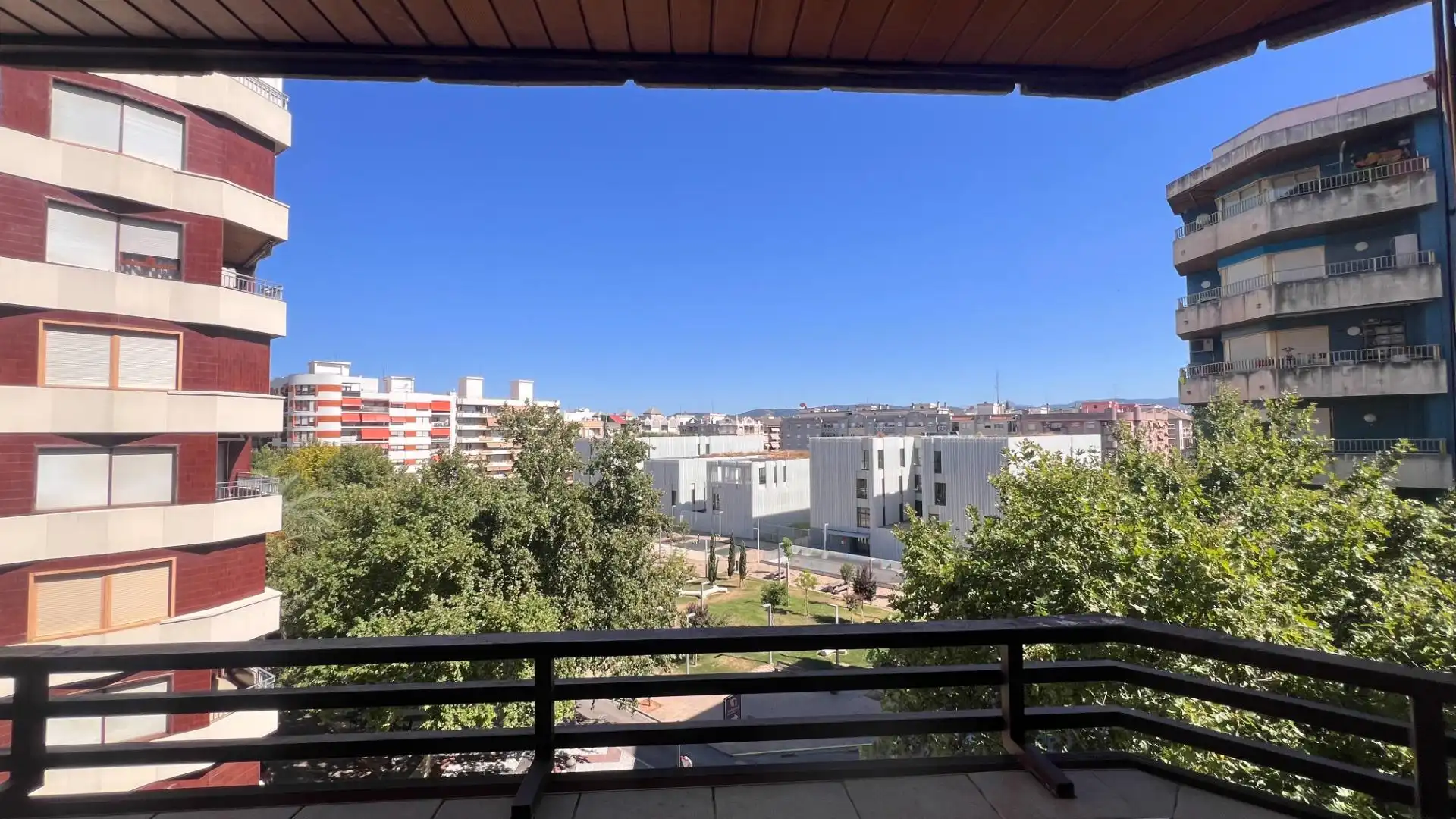Außenansicht von Wohnung zum Verkauf in Gandia mit Terrasse