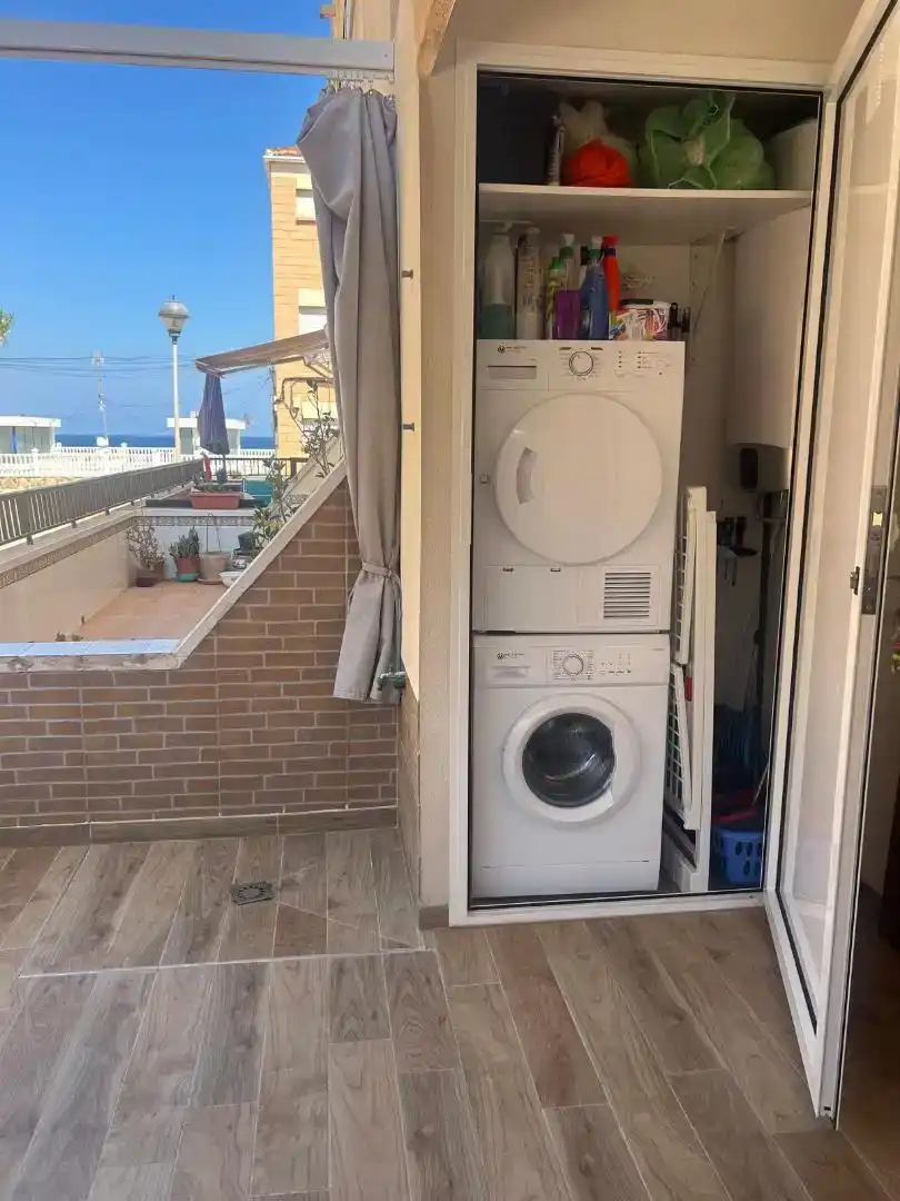 Terrasse von Erdgeschoss zur Miete in Pilar de la Horadada mit Klimaanlage