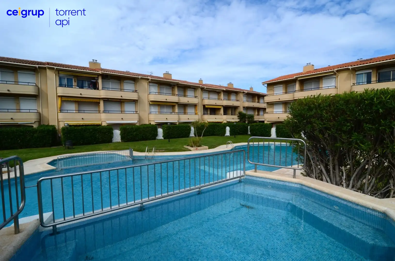 Swimming pool of Flat for sale in L'Estartit  with Terrace, Swimming Pool and Furnished