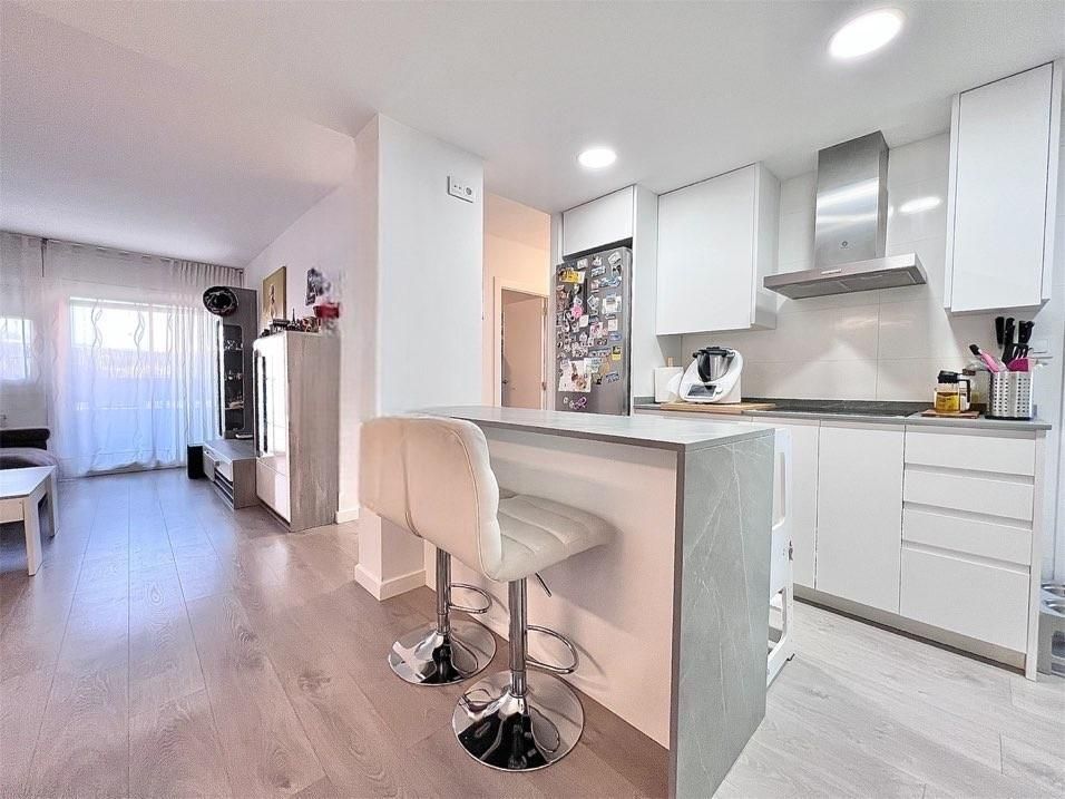 Kitchen of Flat for sale in Terrassa  with Air Conditioner, Heating and Parquet flooring