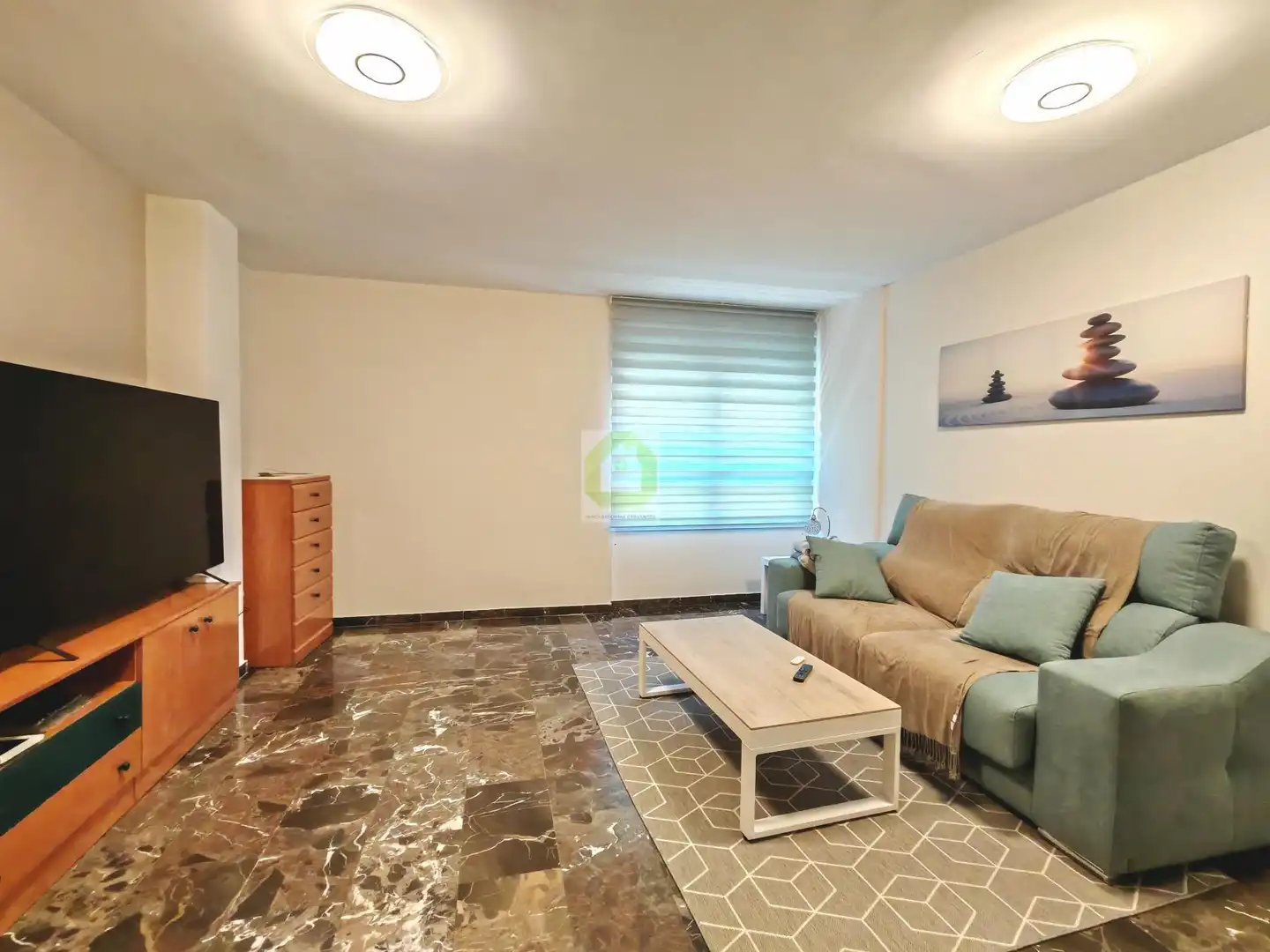 Living room of Flat for rent in Granada  with Air Conditioner and Furnished