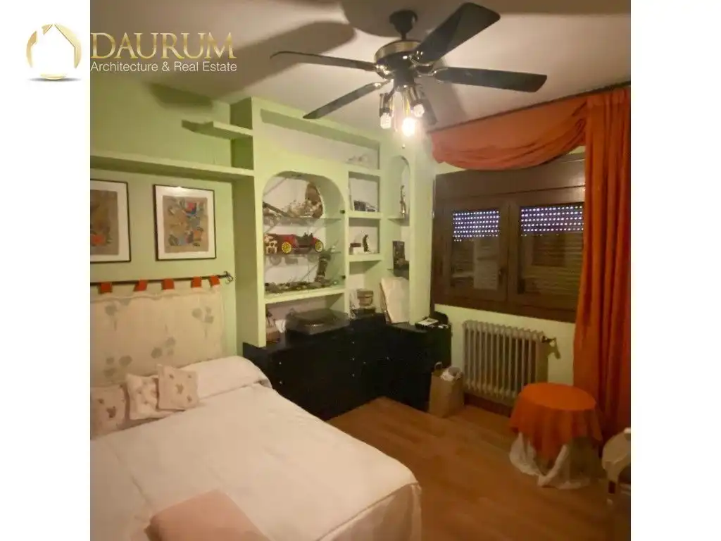 Habitación de Casa adosada en venta en Rivas-Vaciamadrid