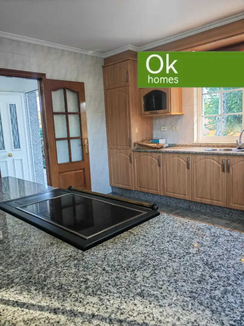 Detached house with terrace for sale in Friol, imagen 8