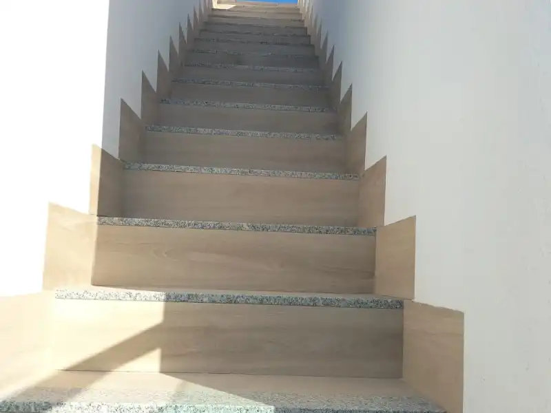 Dachboden zum Verkauf in Orihuela mit Klimaanlage, Privatgarten und Terrasse