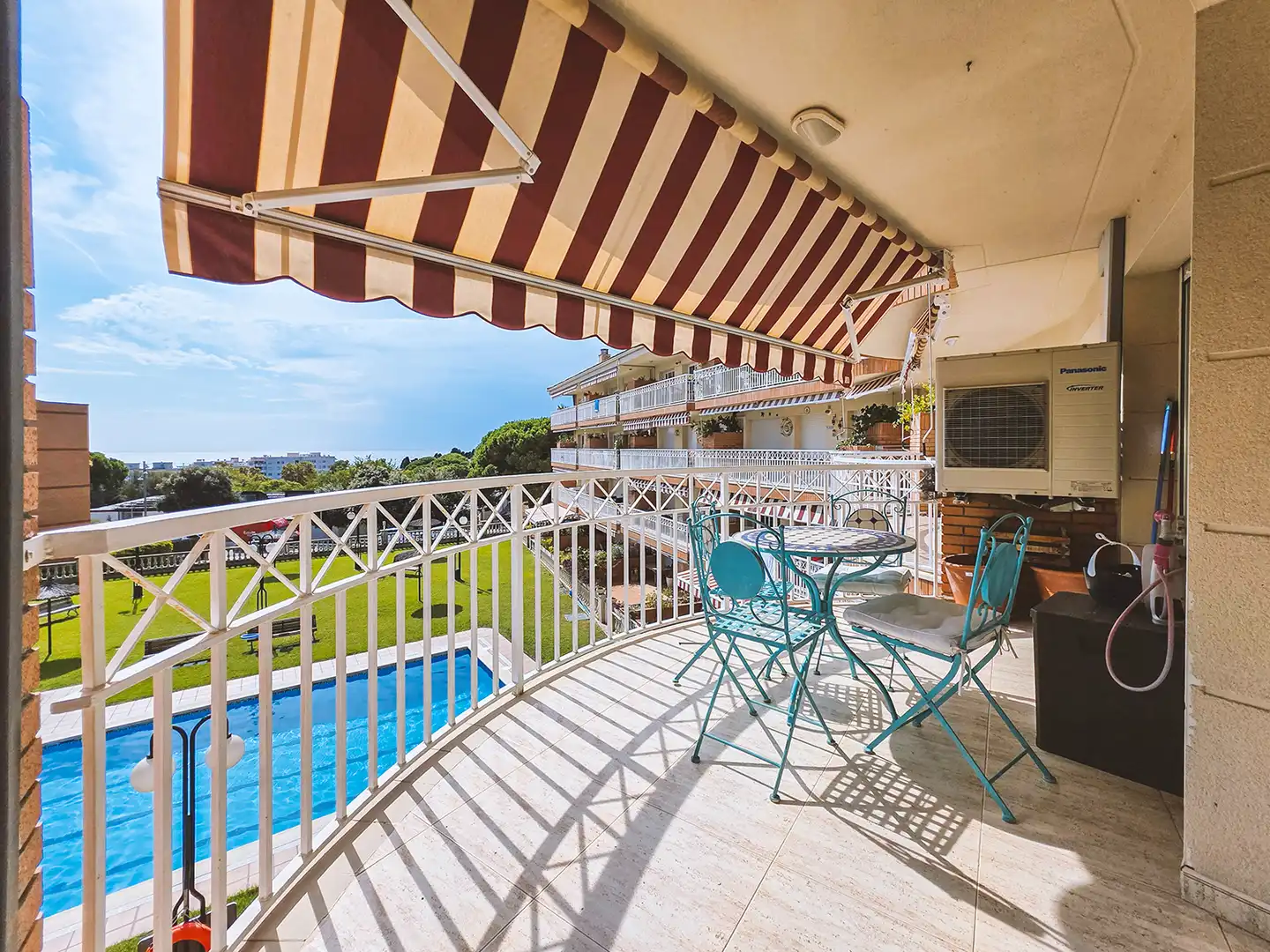 Terrace of Flat for sale in Urbanitzacions