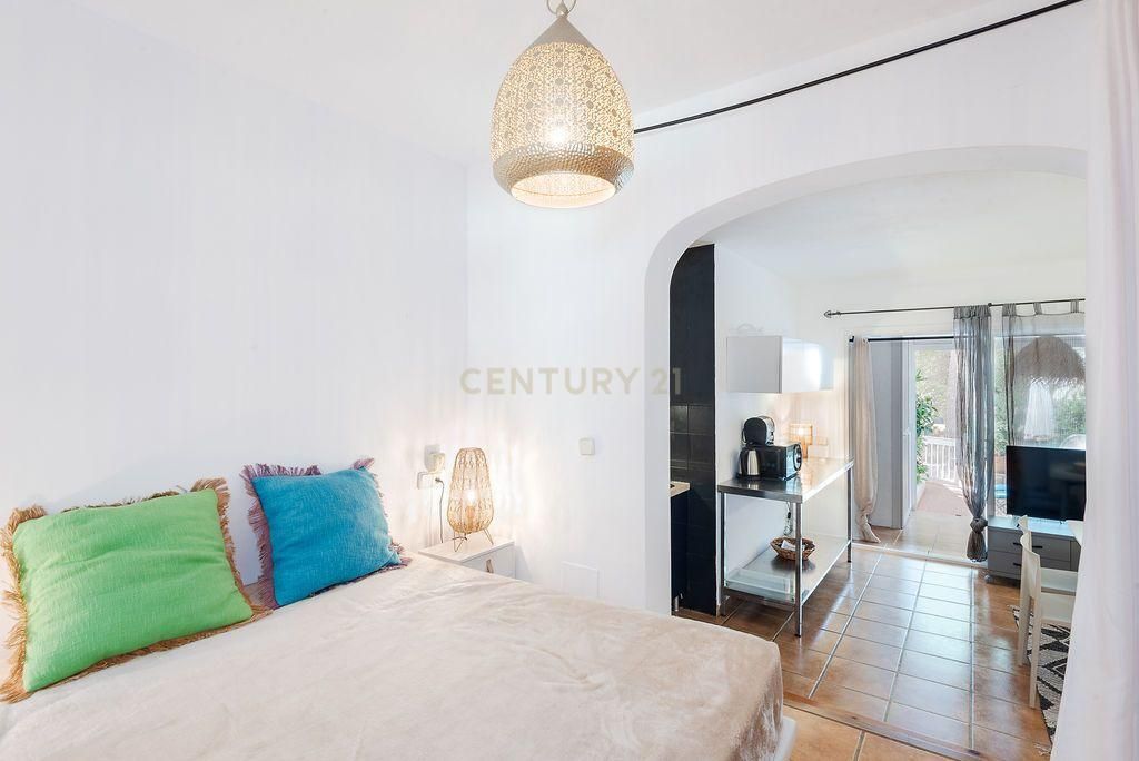 Dormitori de Apartament en venda en Santa Eulària des Riu amb Aire condicionat i Rentadora