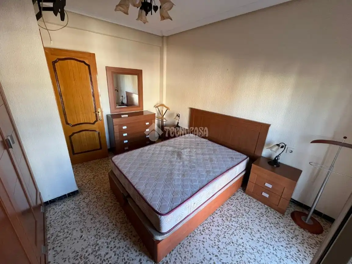 Dormitori de Casa o xalet en venda en Dos Hermanas