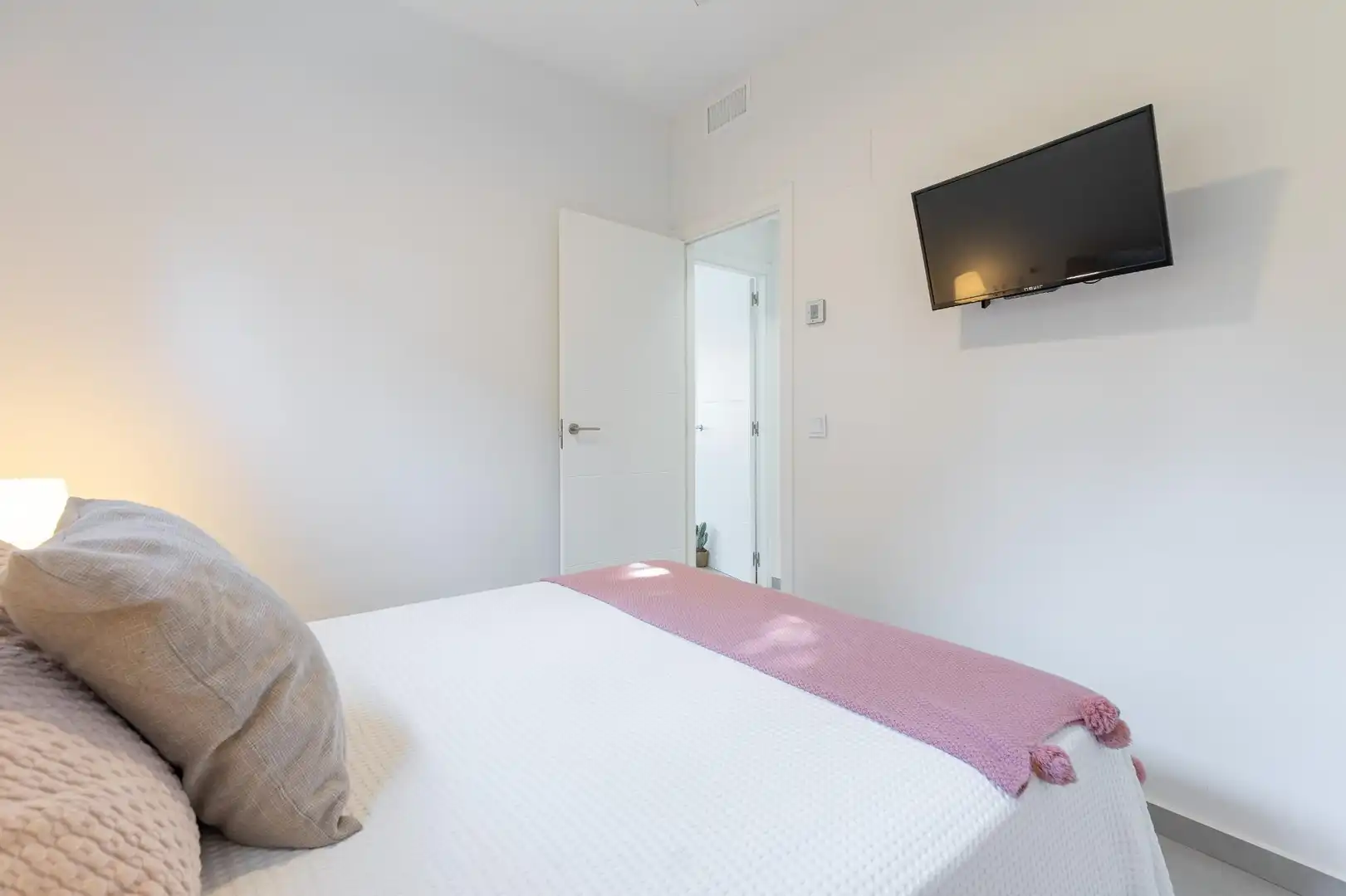 Schlafzimmer von Haus oder Chalet zum Verkauf in Dénia mit Klimaanlage, Heizung und Privatgarten